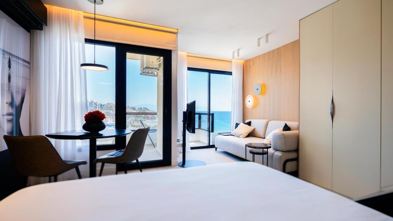 Aloha Apartamentos - Primera Linea De Playa - Vista Al Mar Benalmádena Eksteriør billede