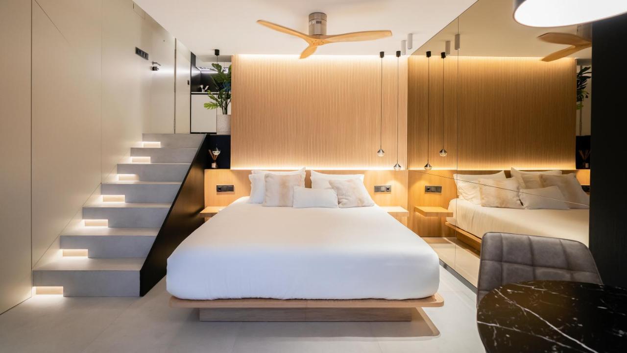 Aloha Apartamentos - Primera Linea De Playa - Vista Al Mar Benalmádena Eksteriør billede