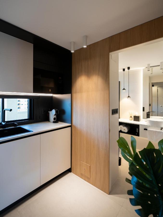 Aloha Apartamentos - Primera Linea De Playa - Vista Al Mar Benalmádena Eksteriør billede